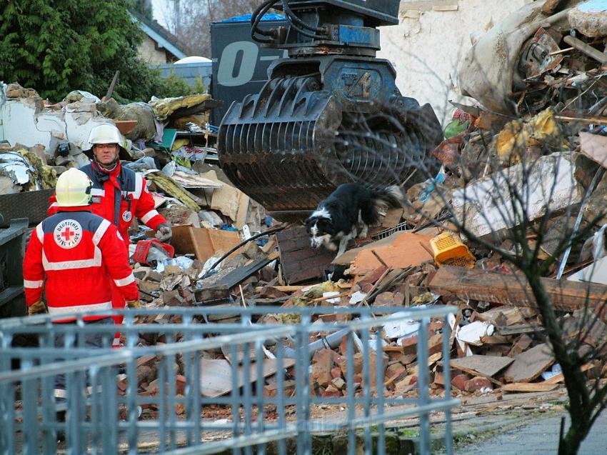 Hausexplosion Bruehl bei Koeln Pingsdorferstr P586.JPG